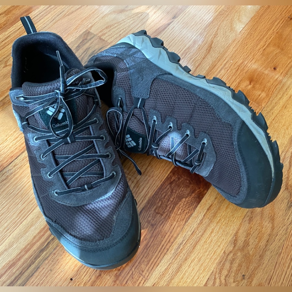 Columbia Men’s Black Hiking Shoes Size 12 Wide